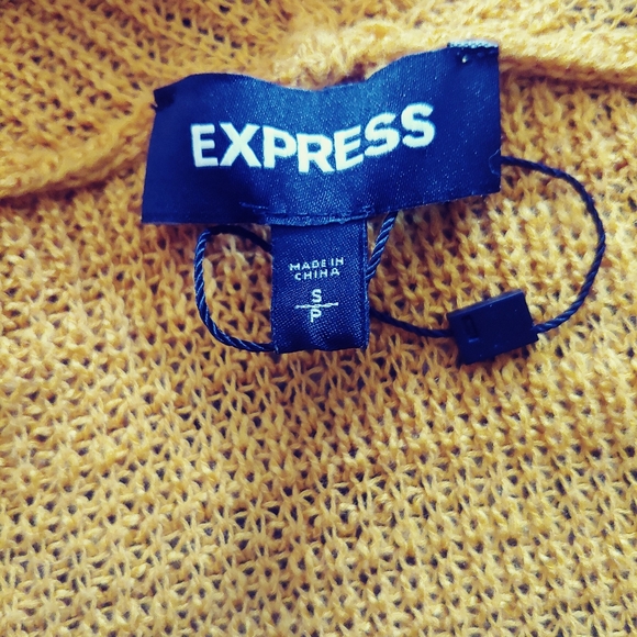 Express open sweater 🎄 - Picture 2 of 3
